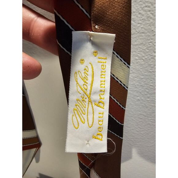 Vintage Mr John beau brummell Men's Necktie - Brown w/Stripes - 55-1/2" - Picture 2 of 4